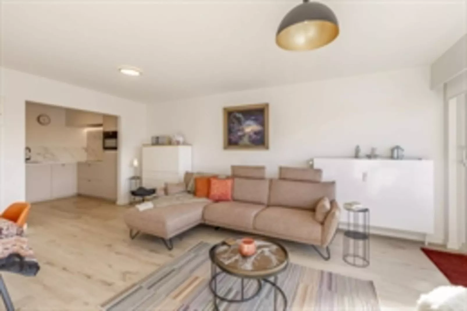 HARBOUR VIEW - 4B-Living room