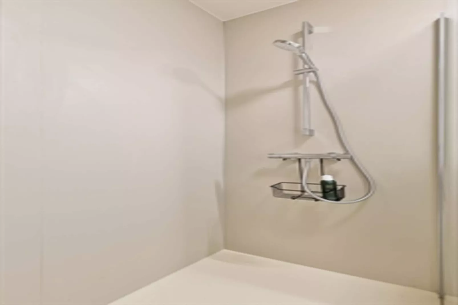 HARBOUR VIEW - 4B-Bathroom