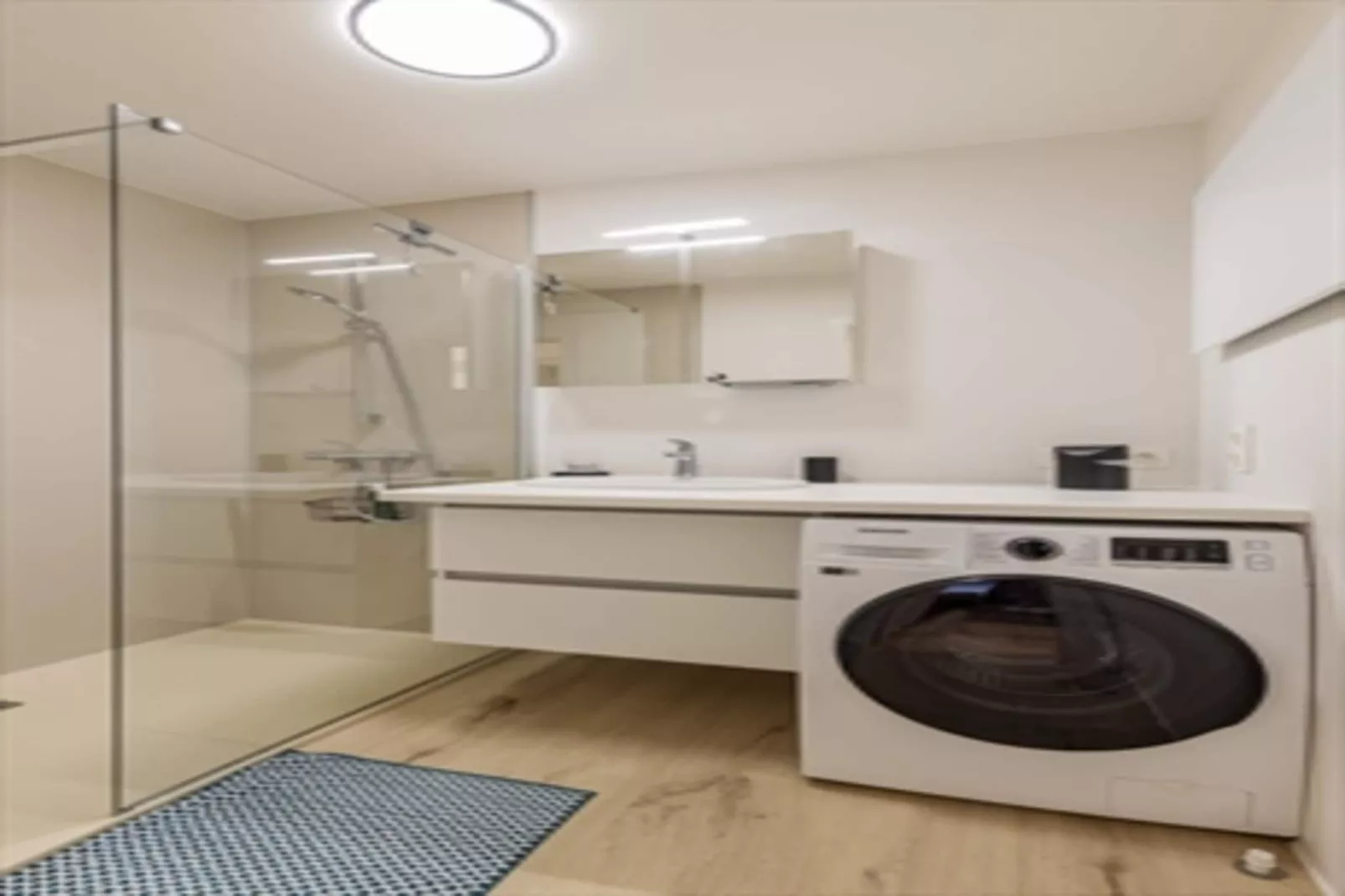HARBOUR VIEW - 4B-Bathroom