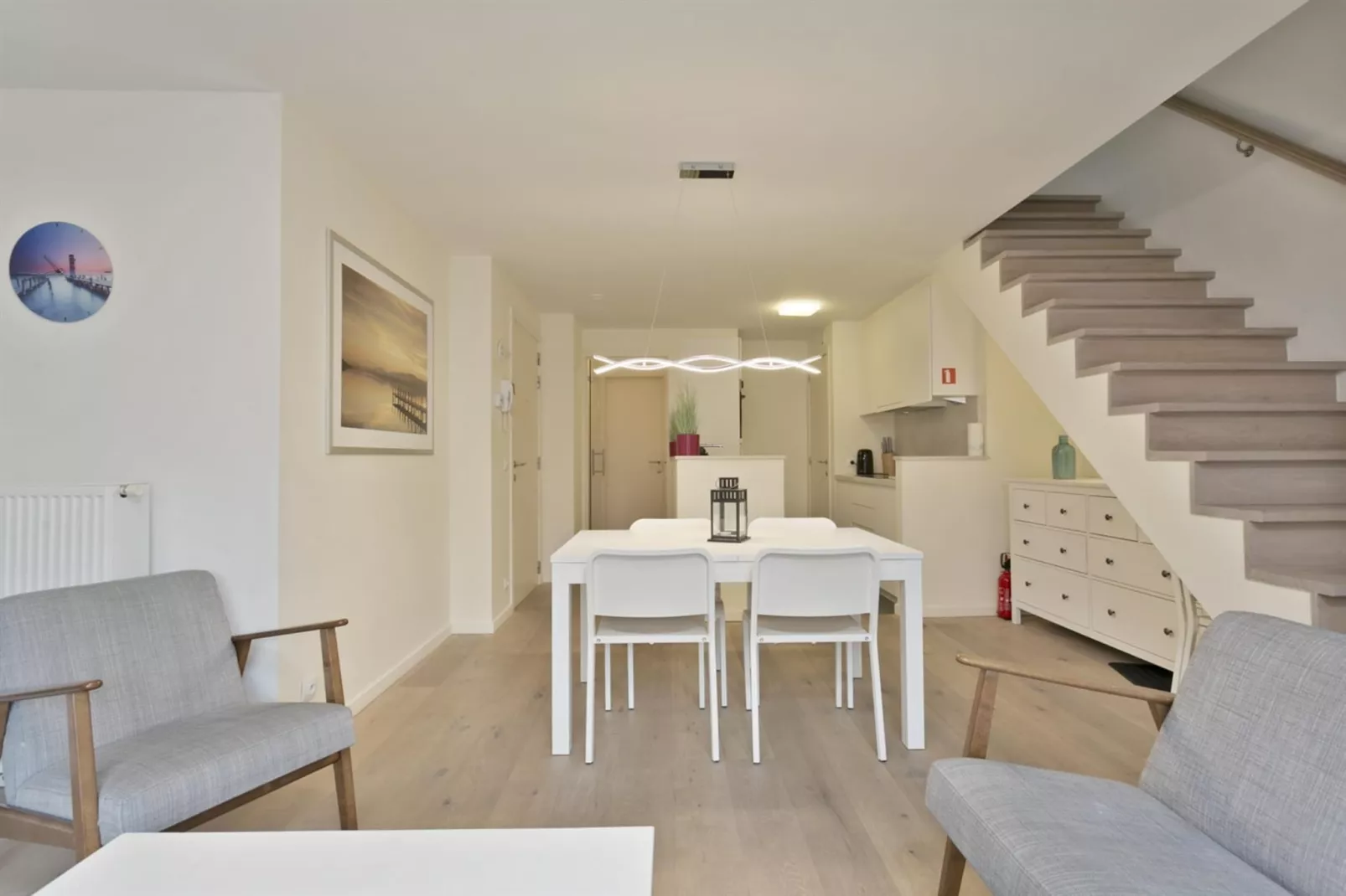 FREDERIC - 32-Living room