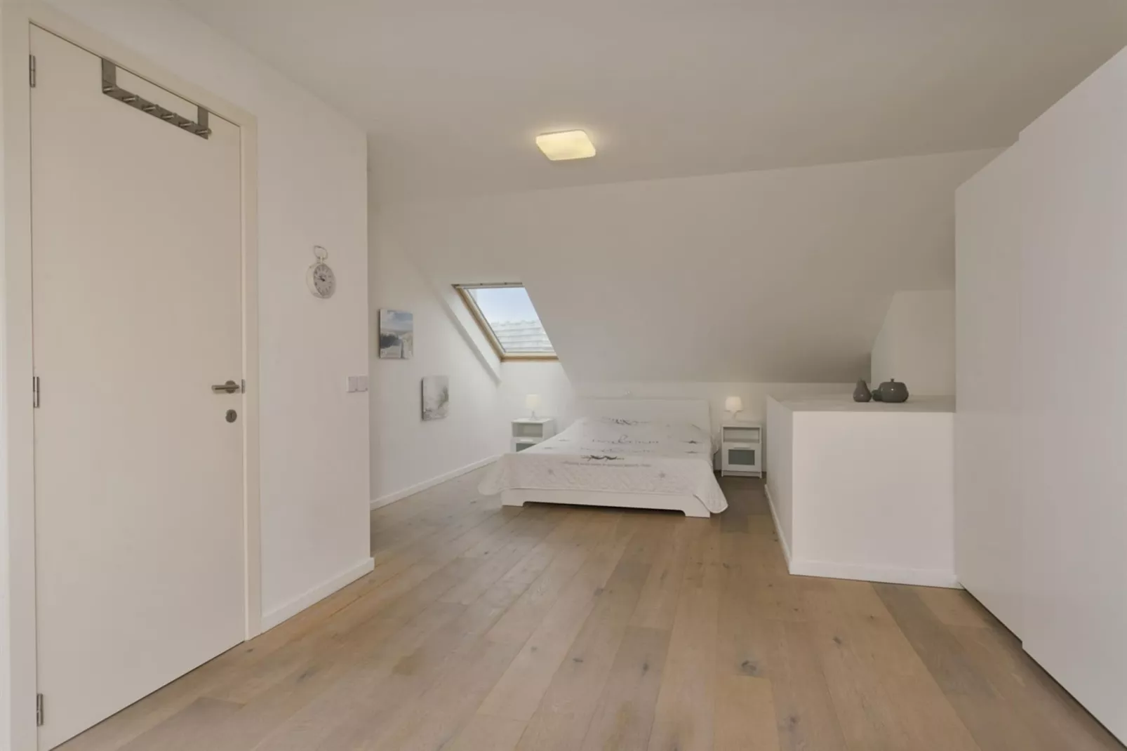 FREDERIC - 32-Bedroom