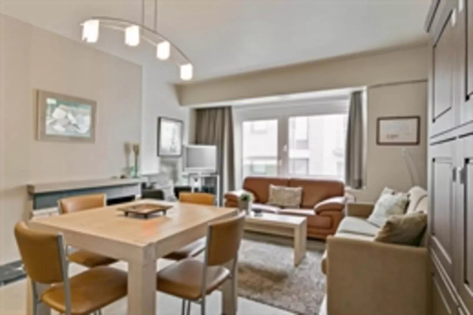 SEALING - H4-Living room