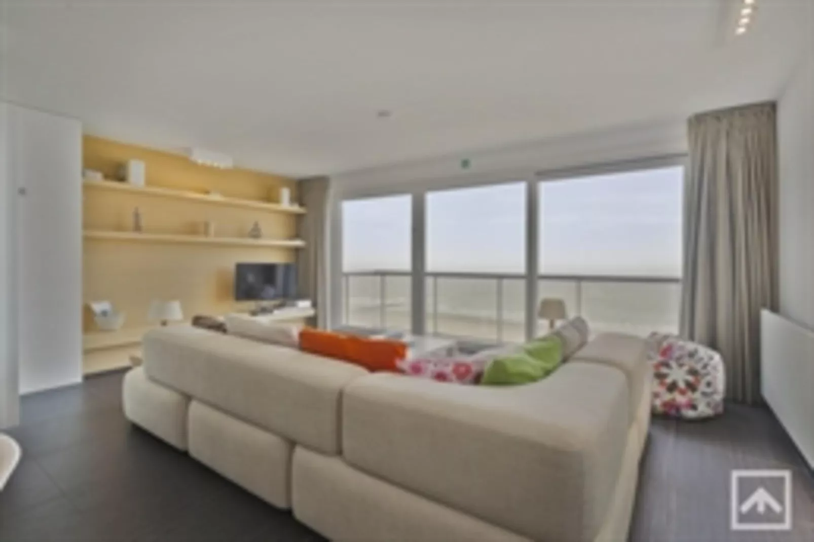 SLIPWAY - 7D-Living room