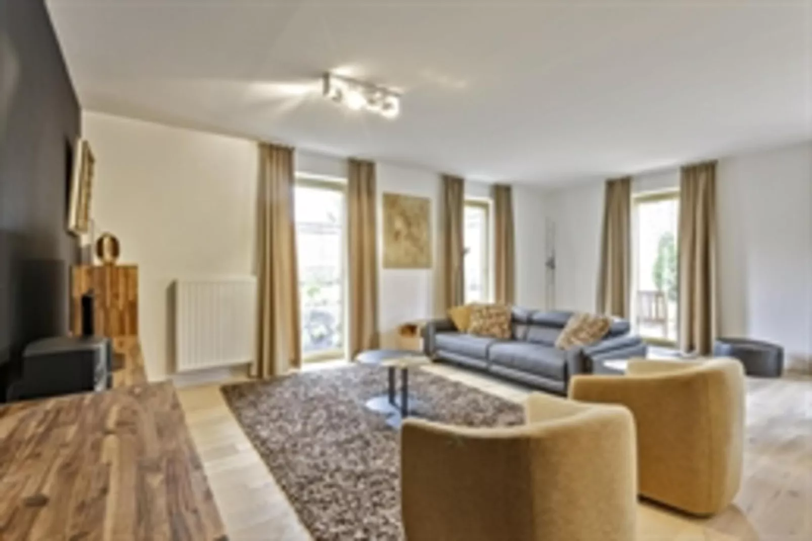 SEALING - H4-Living room