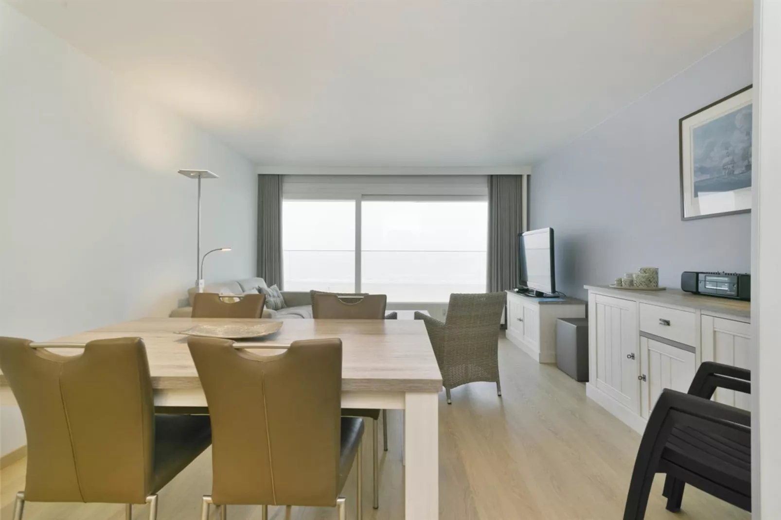 SEALING - H4-Dining room