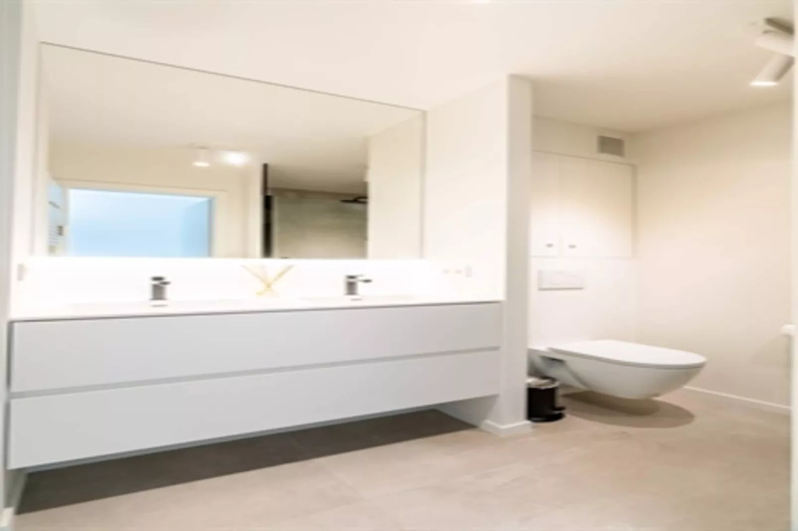 SLIPWAY - 7D-Bathroom