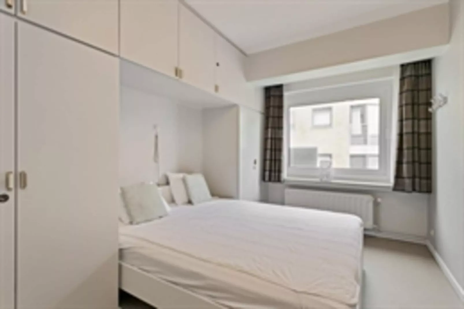 SEALING - H4-Bedroom