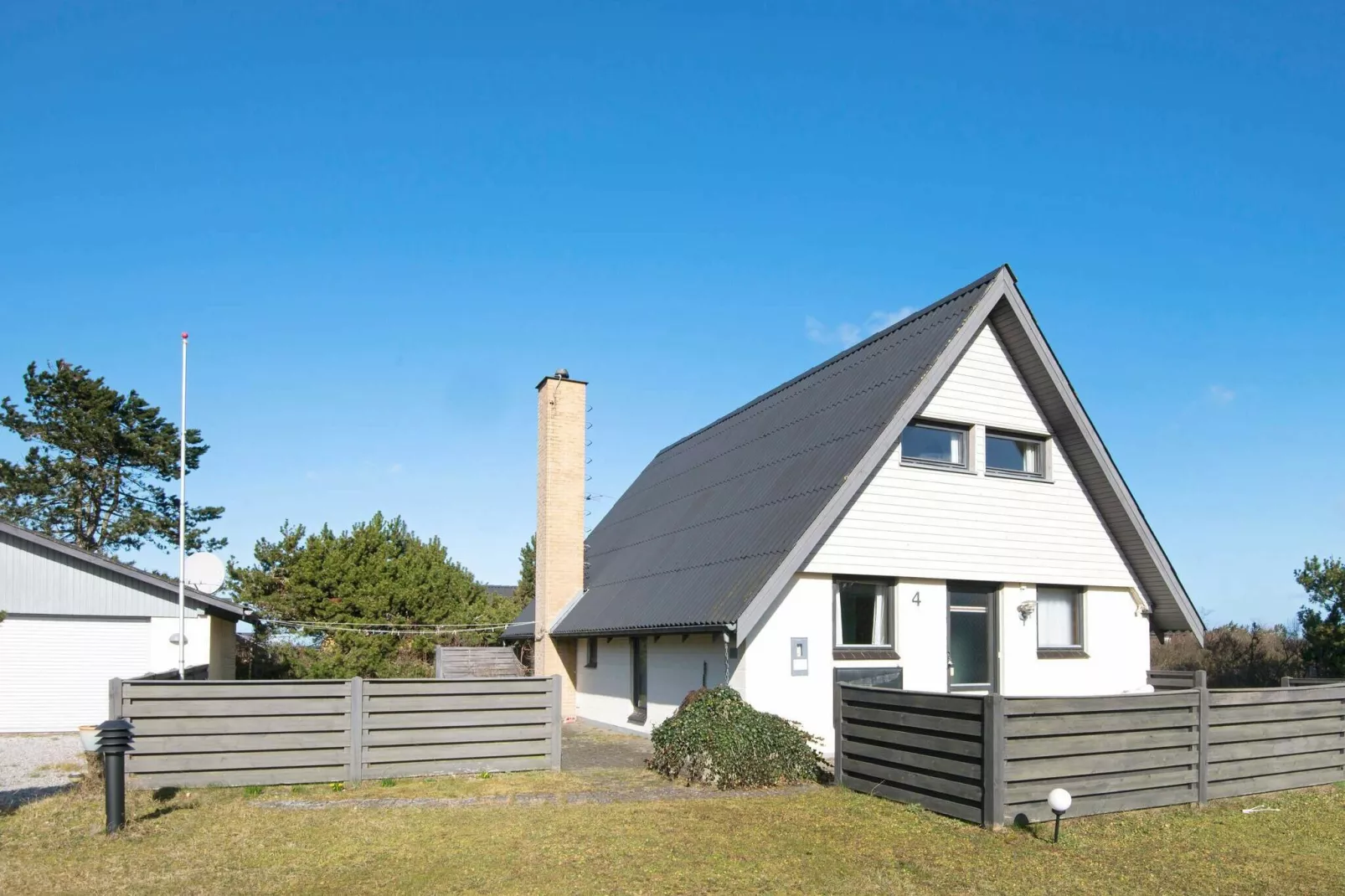 8 person holiday home in Glesborg-By Traum