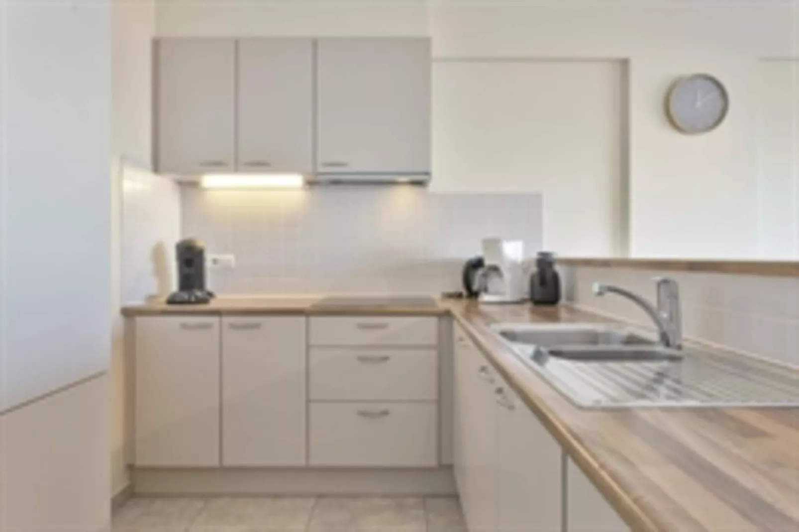 SEA MIRROR 0303-Kitchen