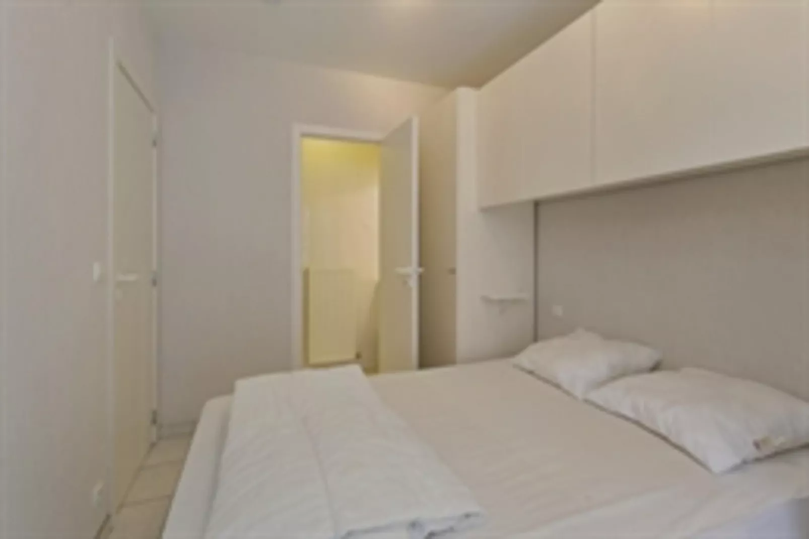 VILLANELLI - 32-Bedroom