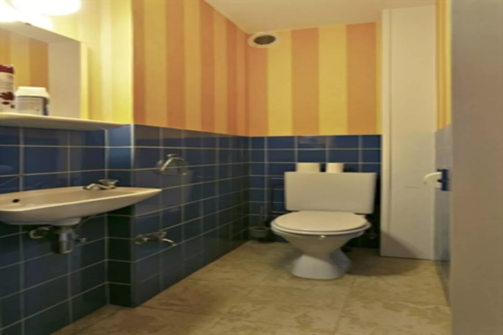 GOLF HIT - 6C-Bathroom