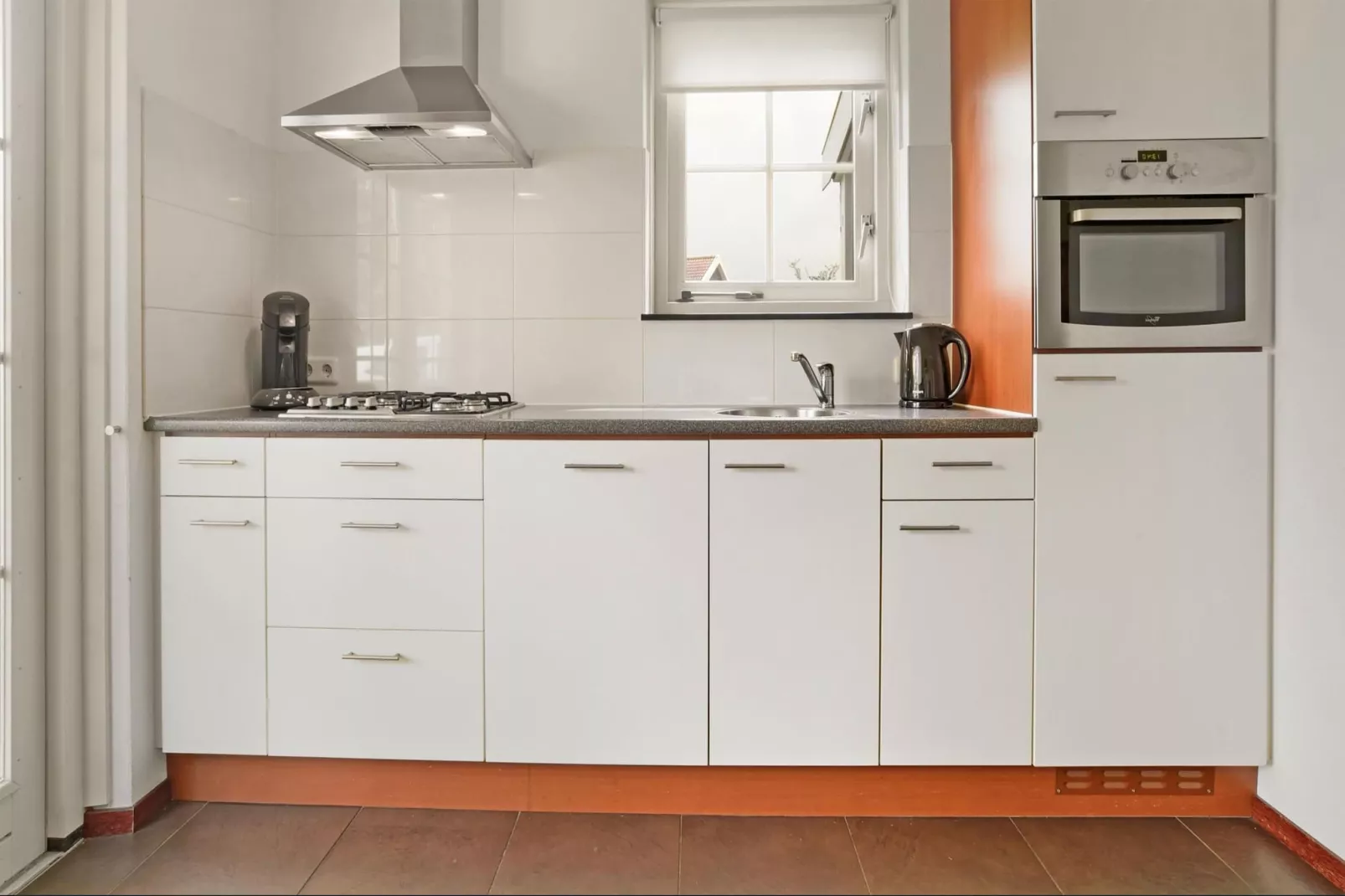 Luxe 032-Kitchen