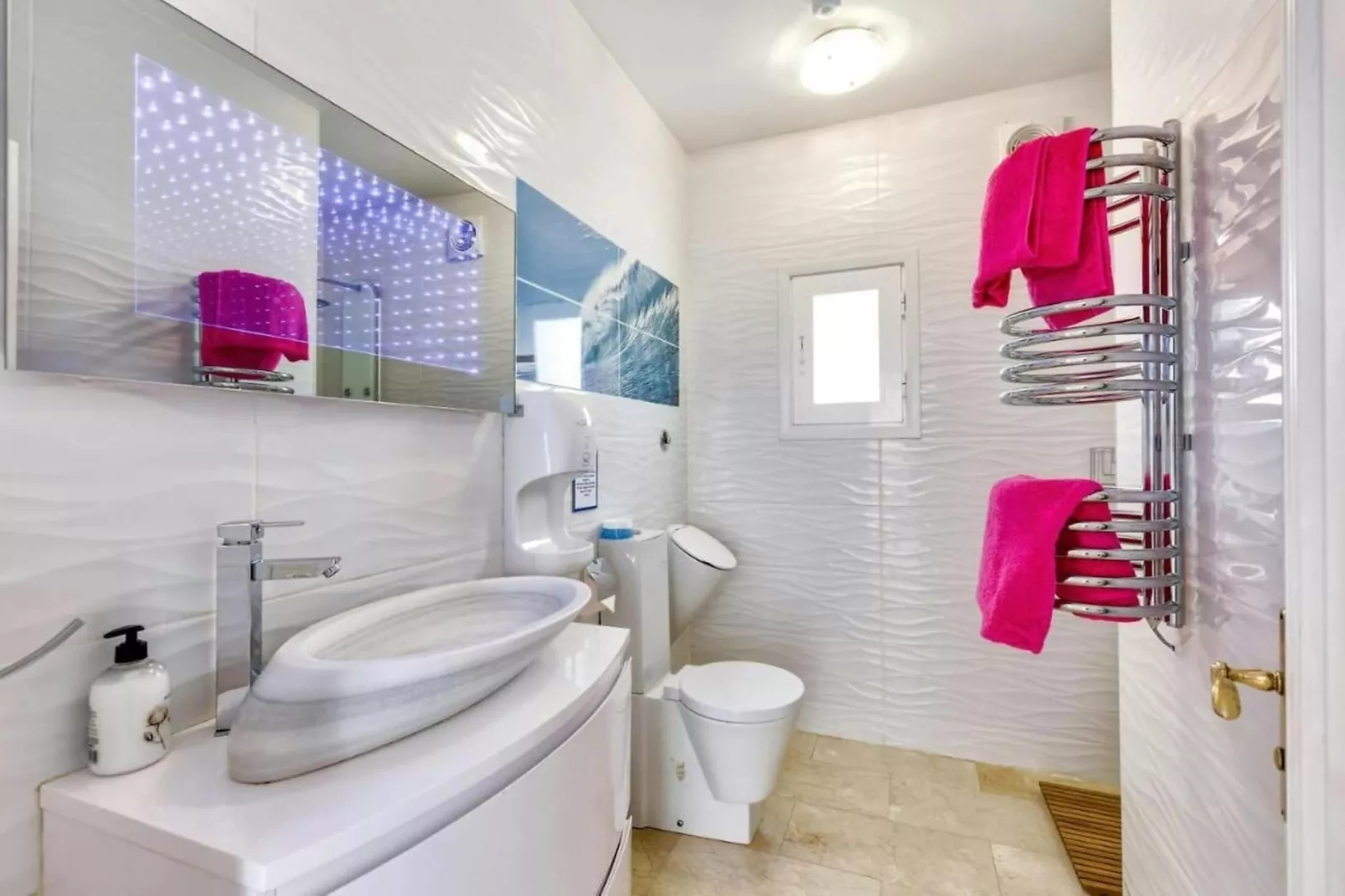 Vista Blava-Bathroom