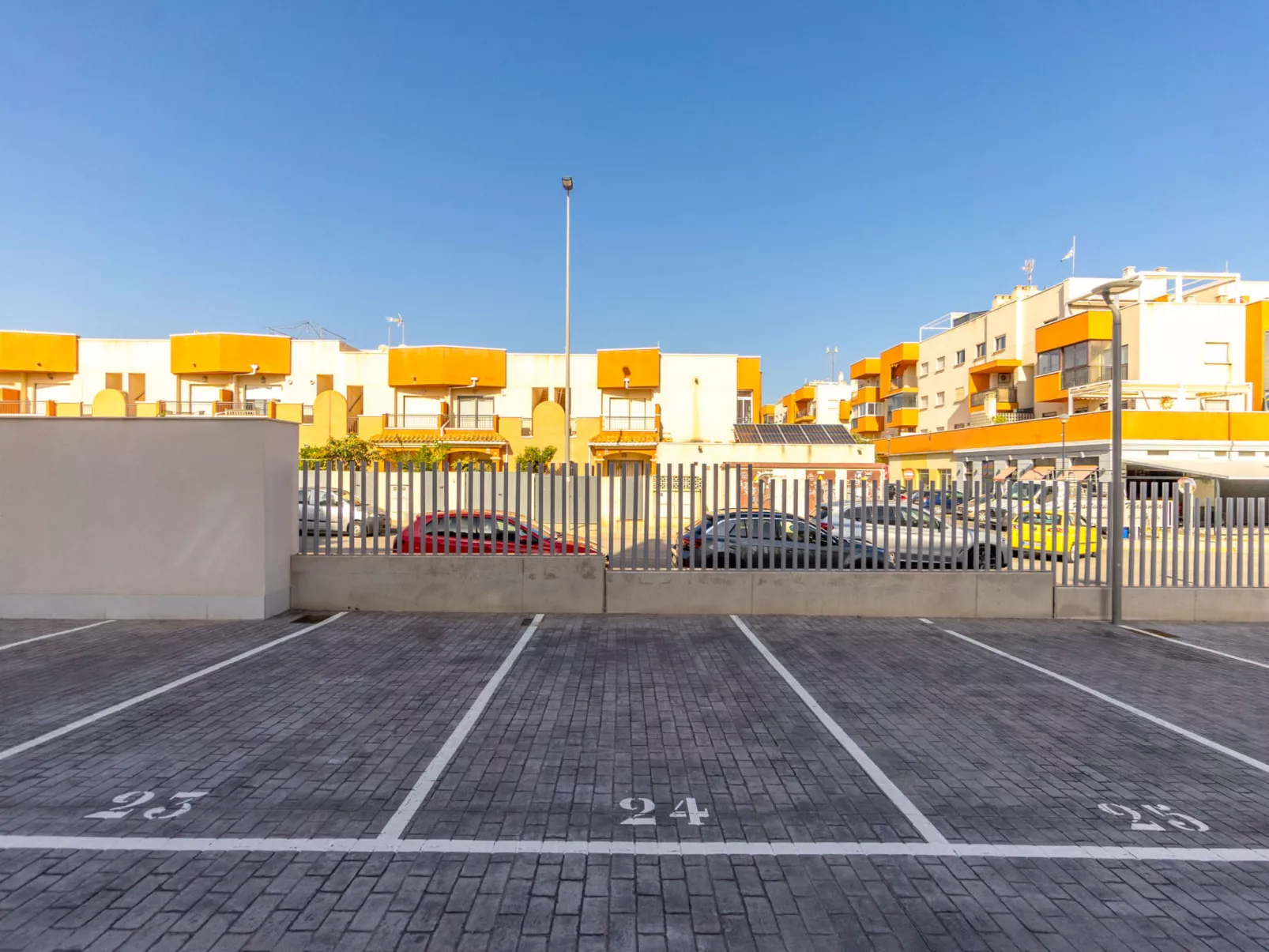 Ema Residencial-Outside