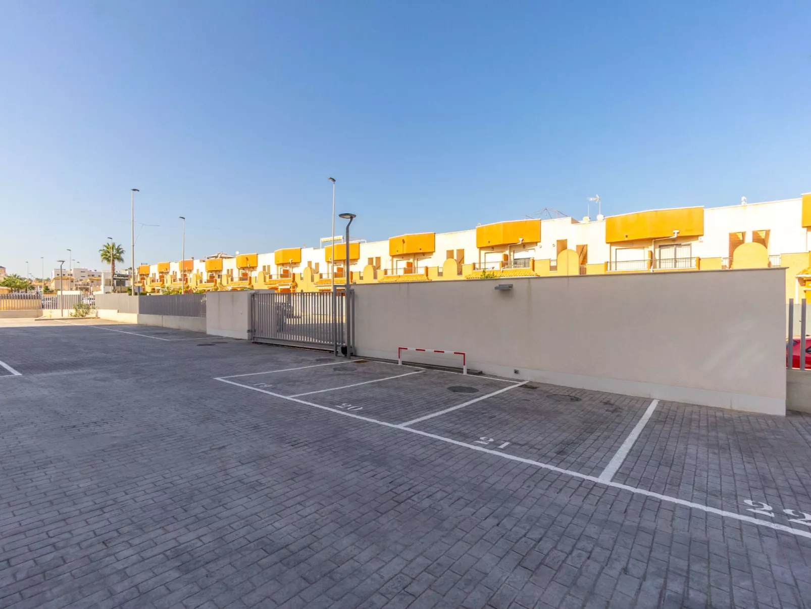Ema Residencial-Outside
