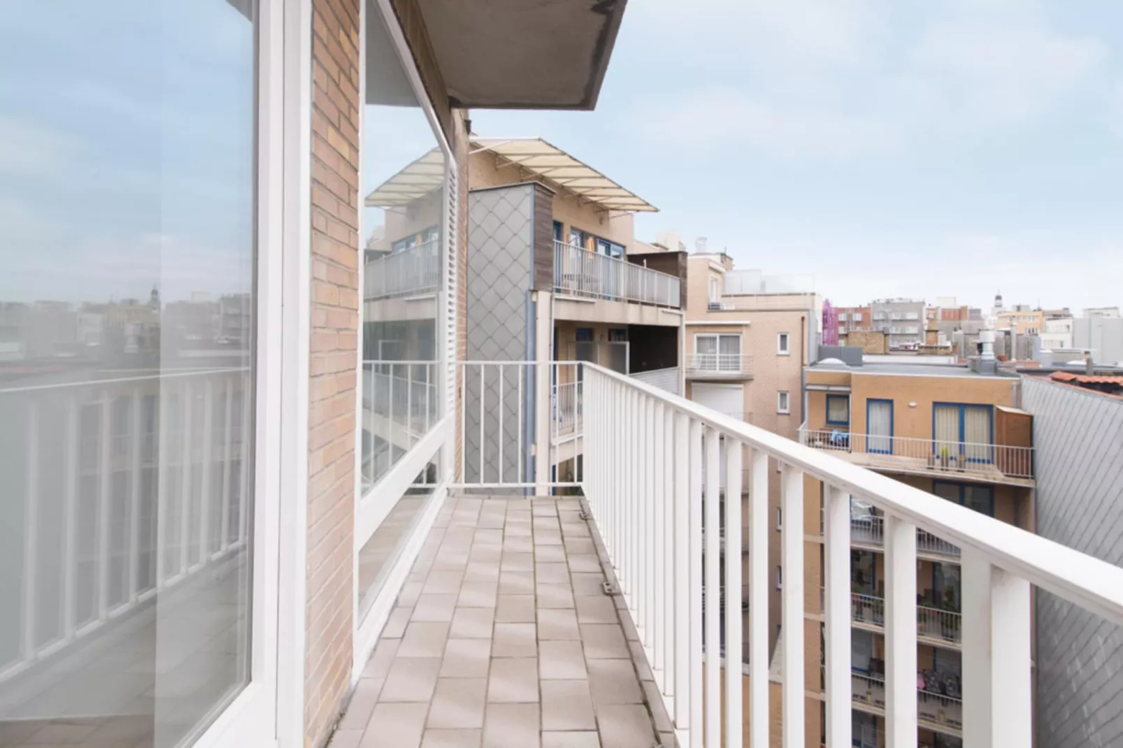 Isis-Terrace balcony