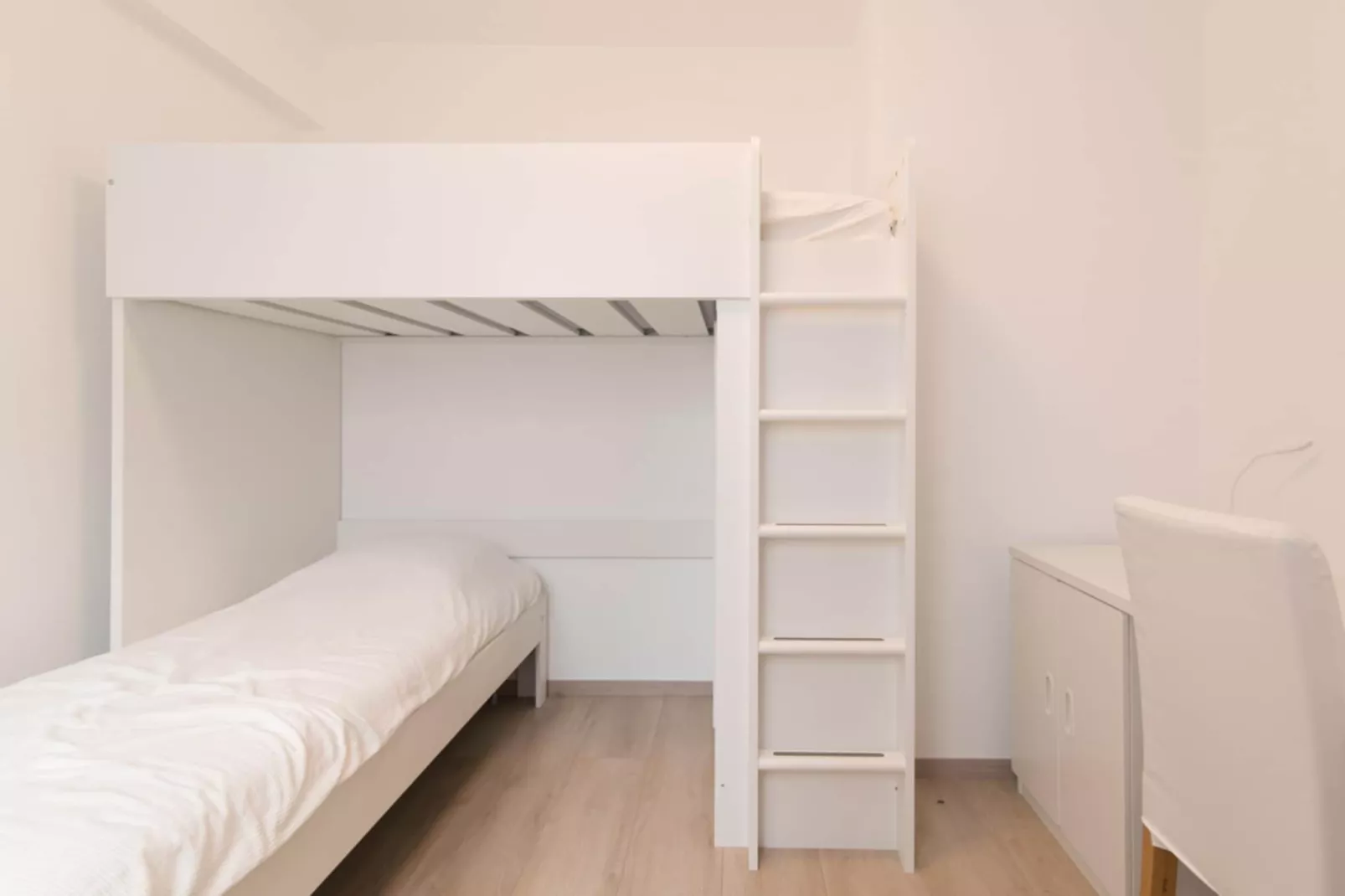 Isis-Bedroom