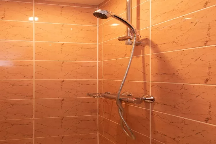 Marina Mercator-Bathroom