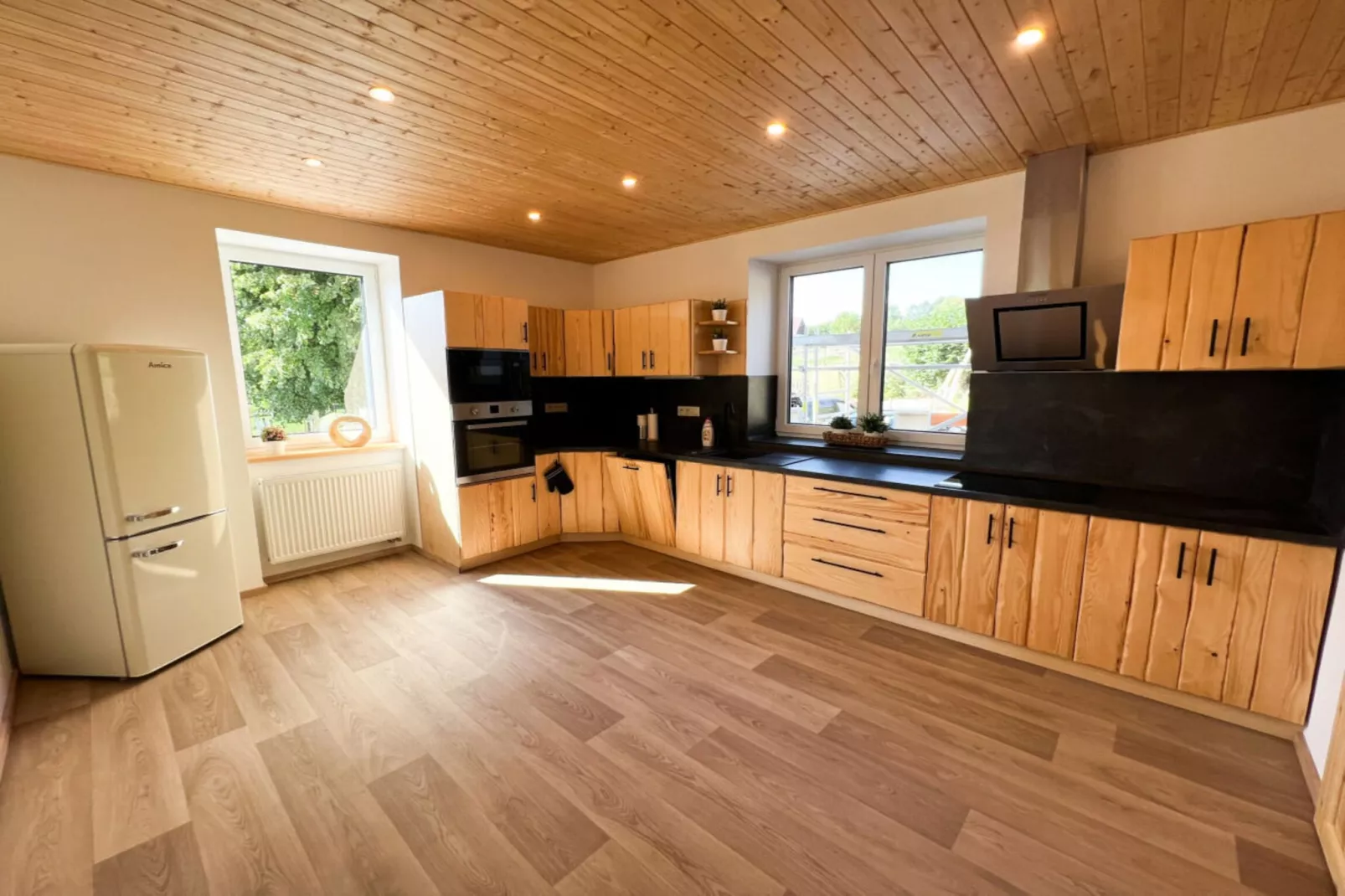 Jiretin p Jedlovou - NDW445-Kitchen