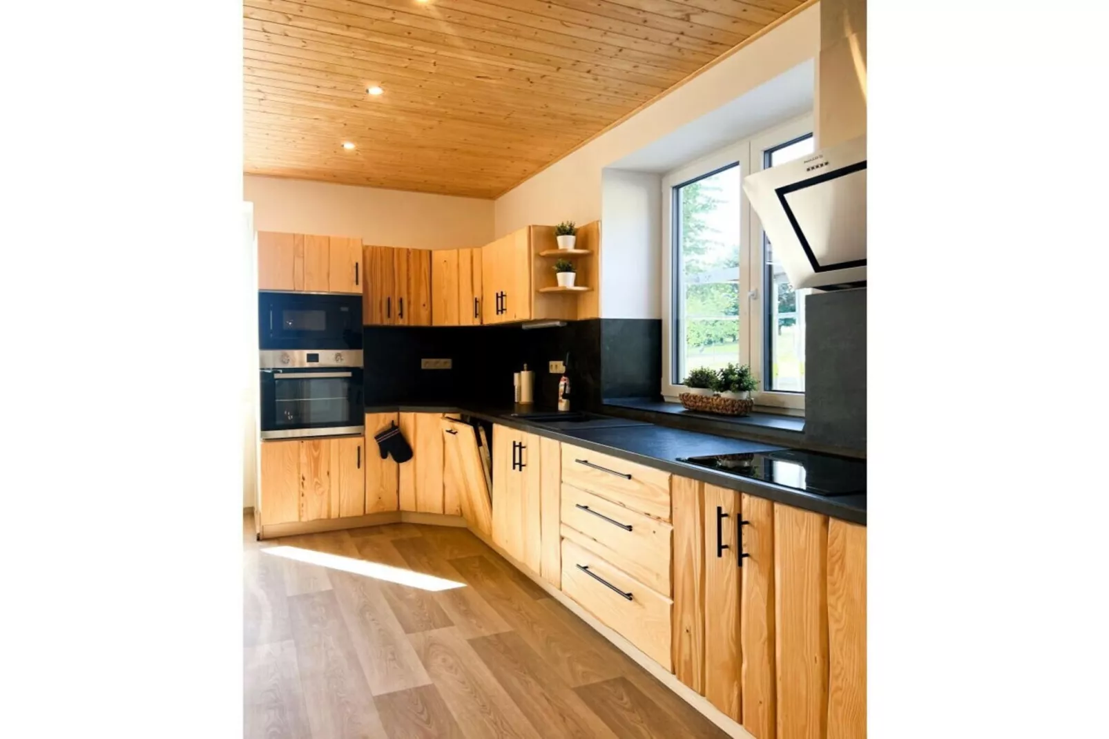 Jiretin p Jedlovou - NDW445-Kitchen