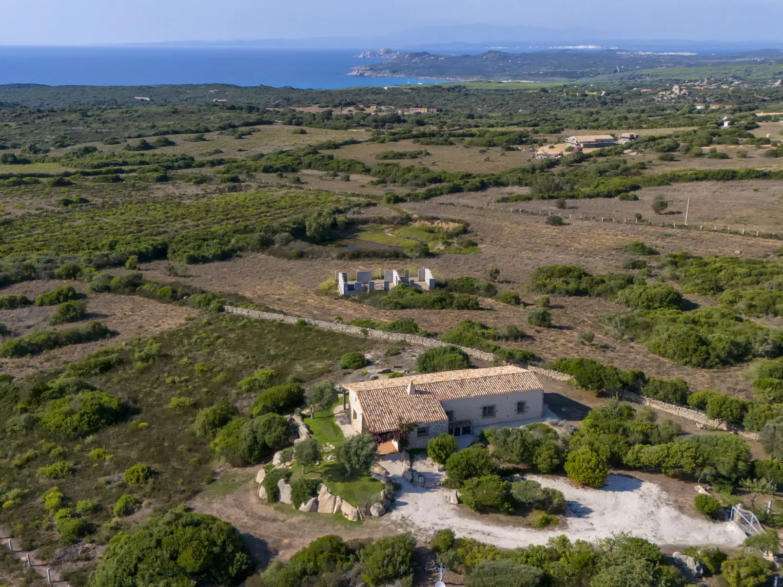 Stazzo Serafini-Dehors