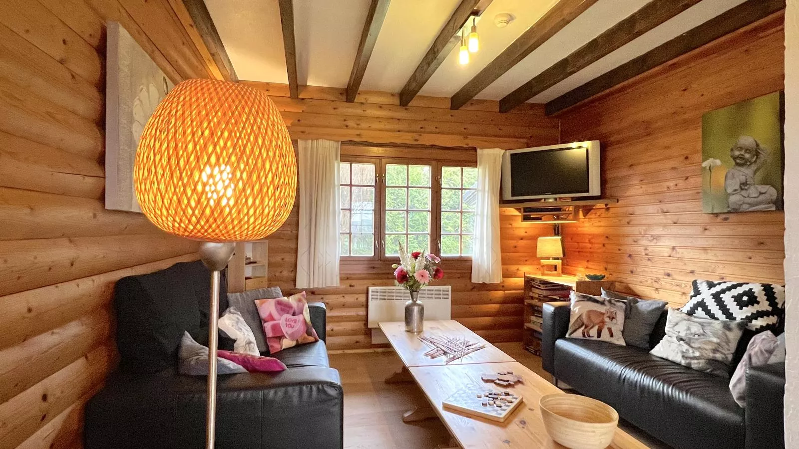 La Pomme de Pin-Living room