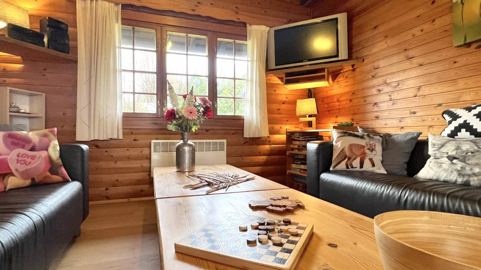 La Pomme de Pin-Living room