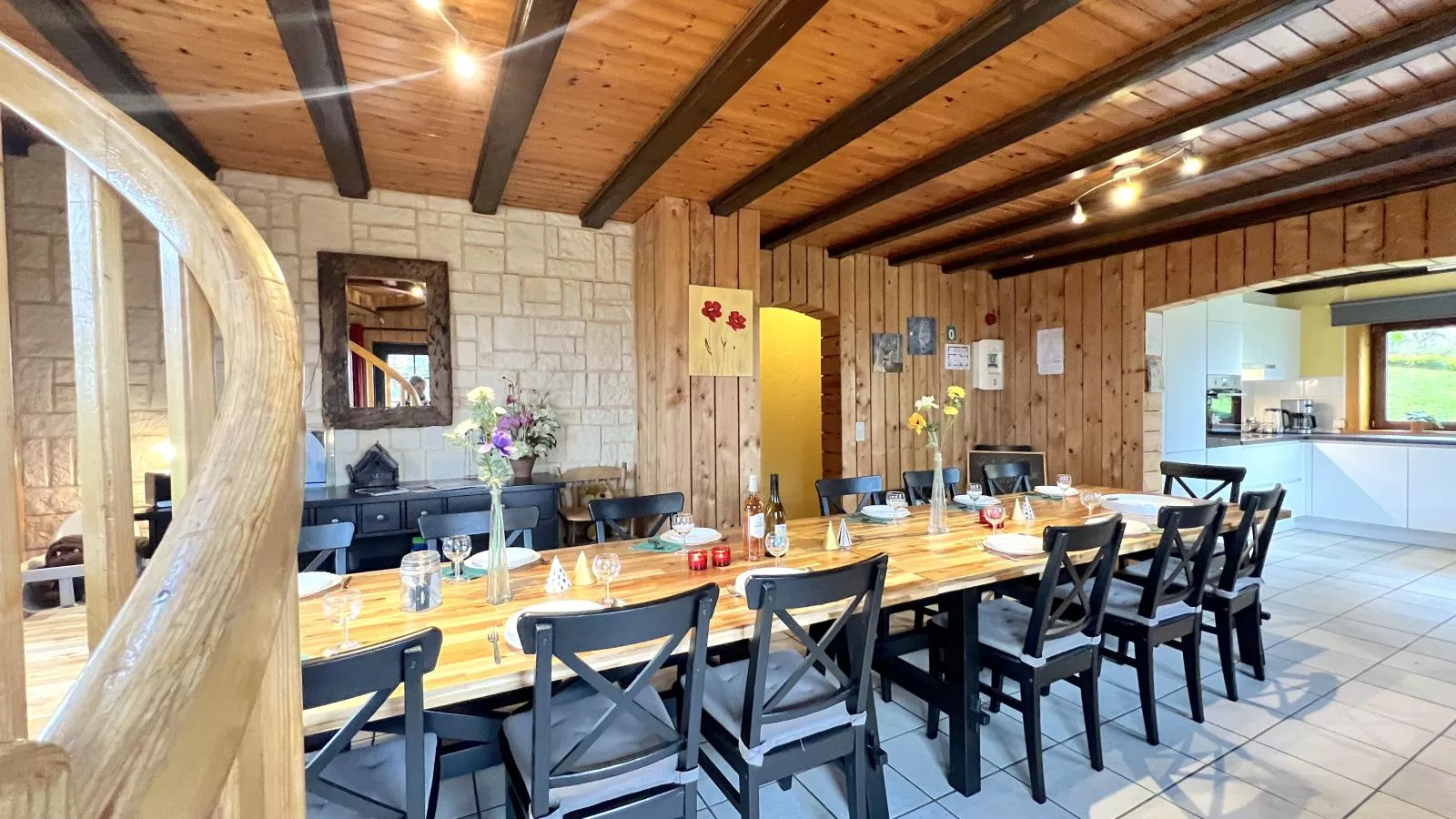 La Pomme de Pin-Dining room