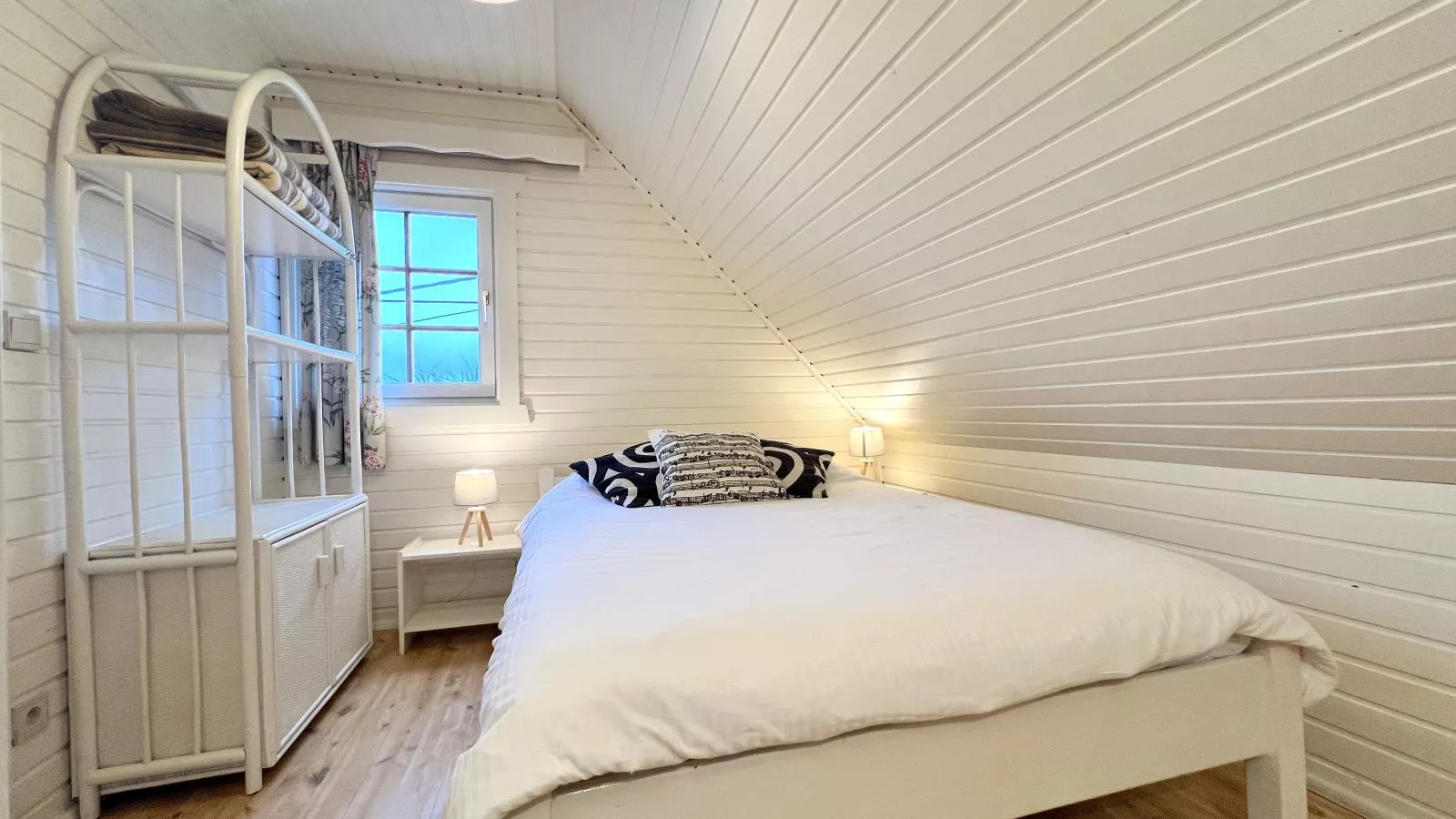La Pomme de Pin-Bedroom