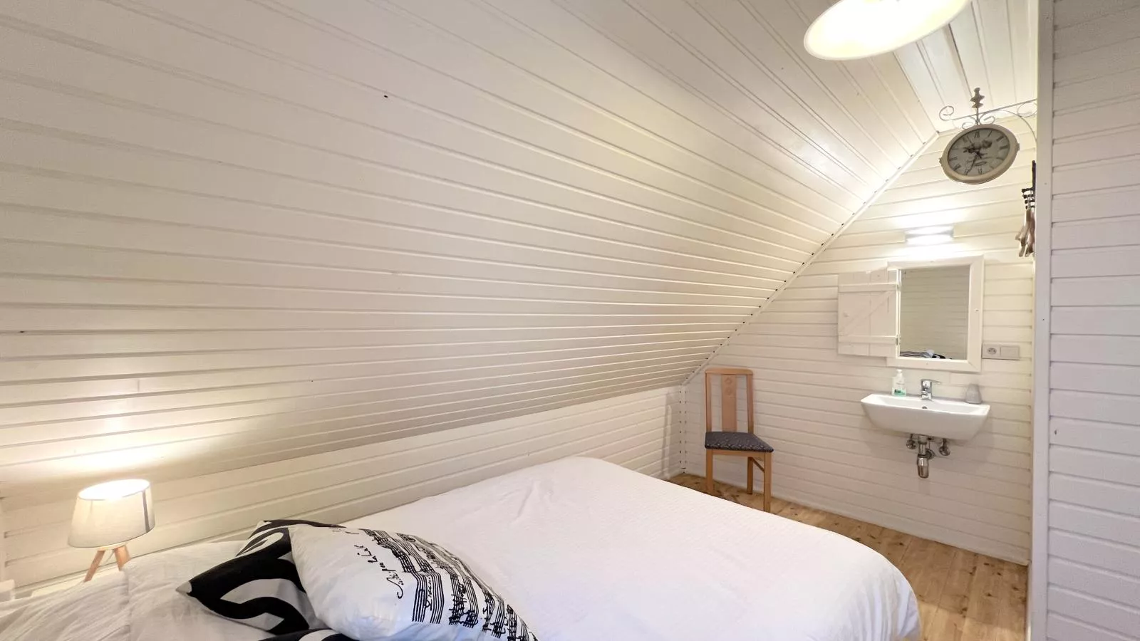 La Pomme de Pin-Bedroom