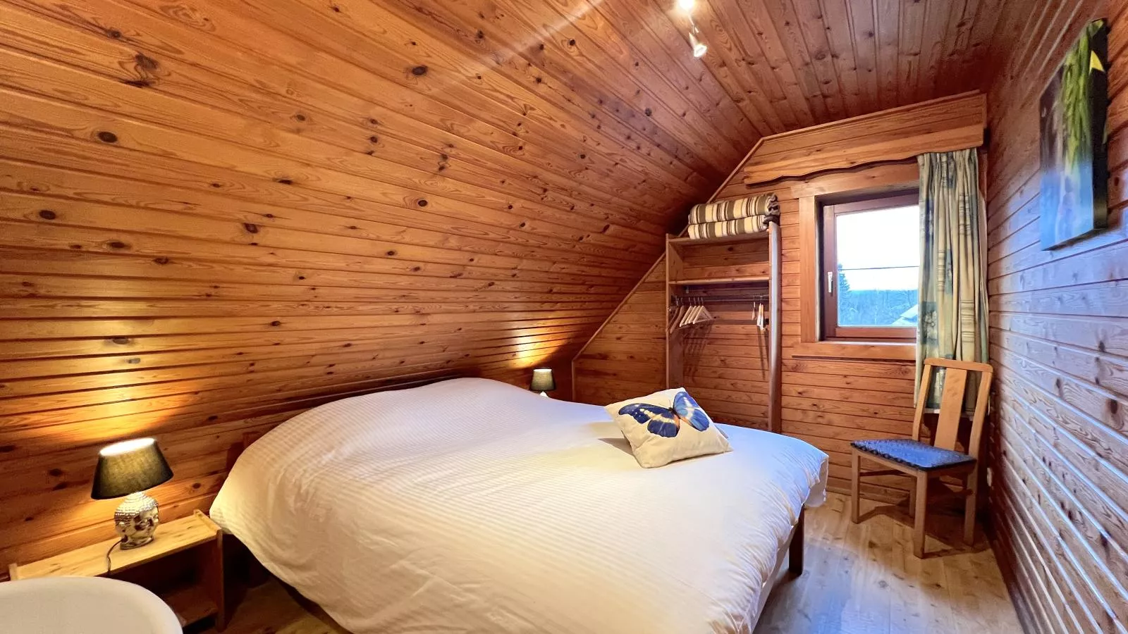 La Pomme de Pin-Bedroom