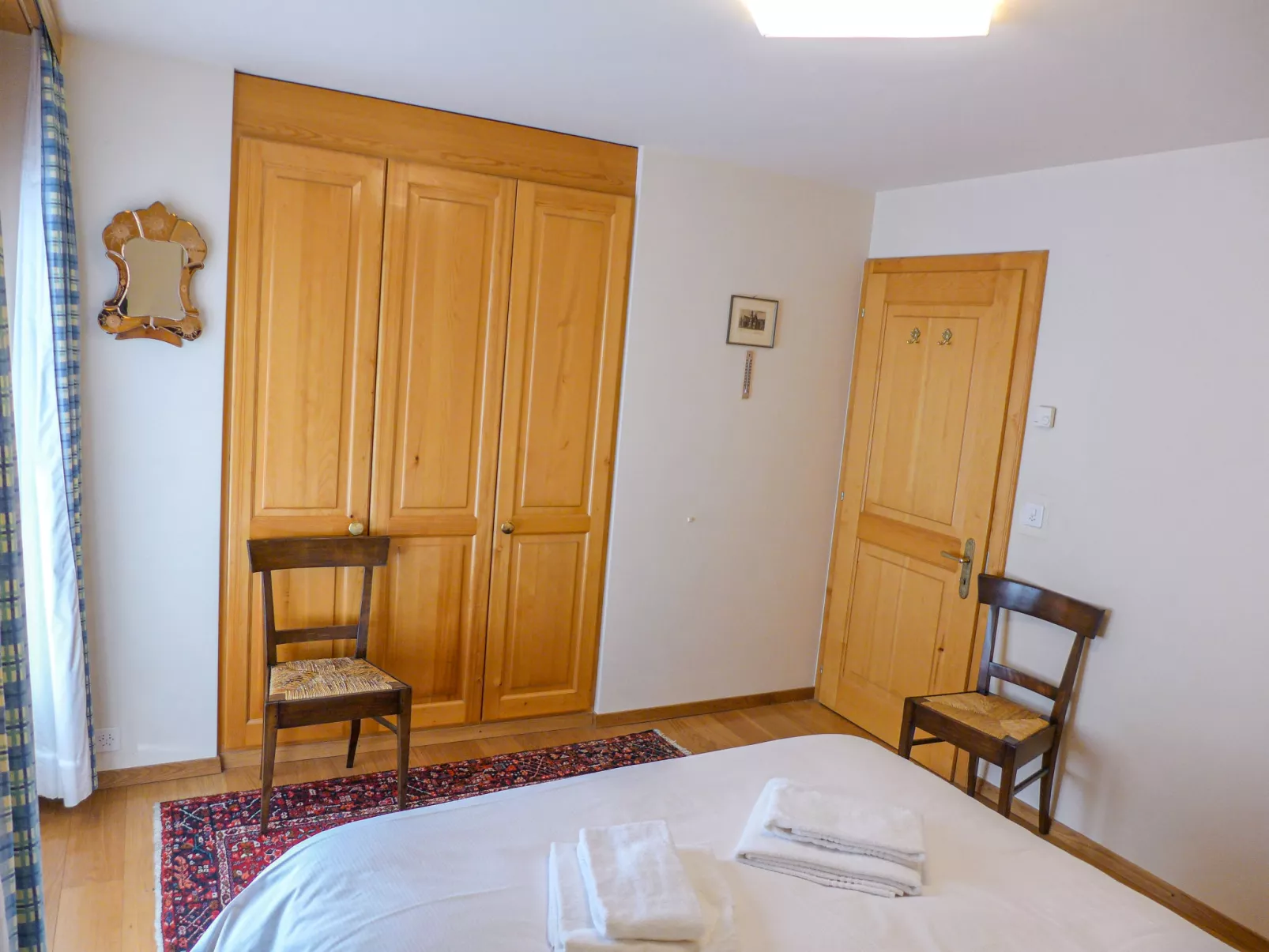 Les Pierres C 6-Inside