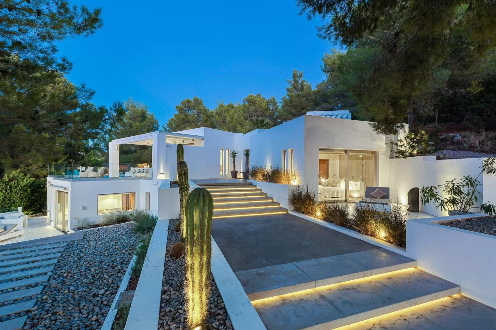 Sunset Paradise-Exterior summer