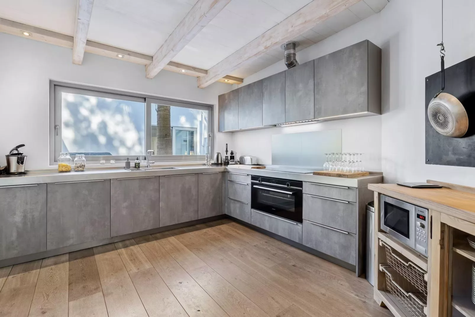 Sunset Paradise-Kitchen