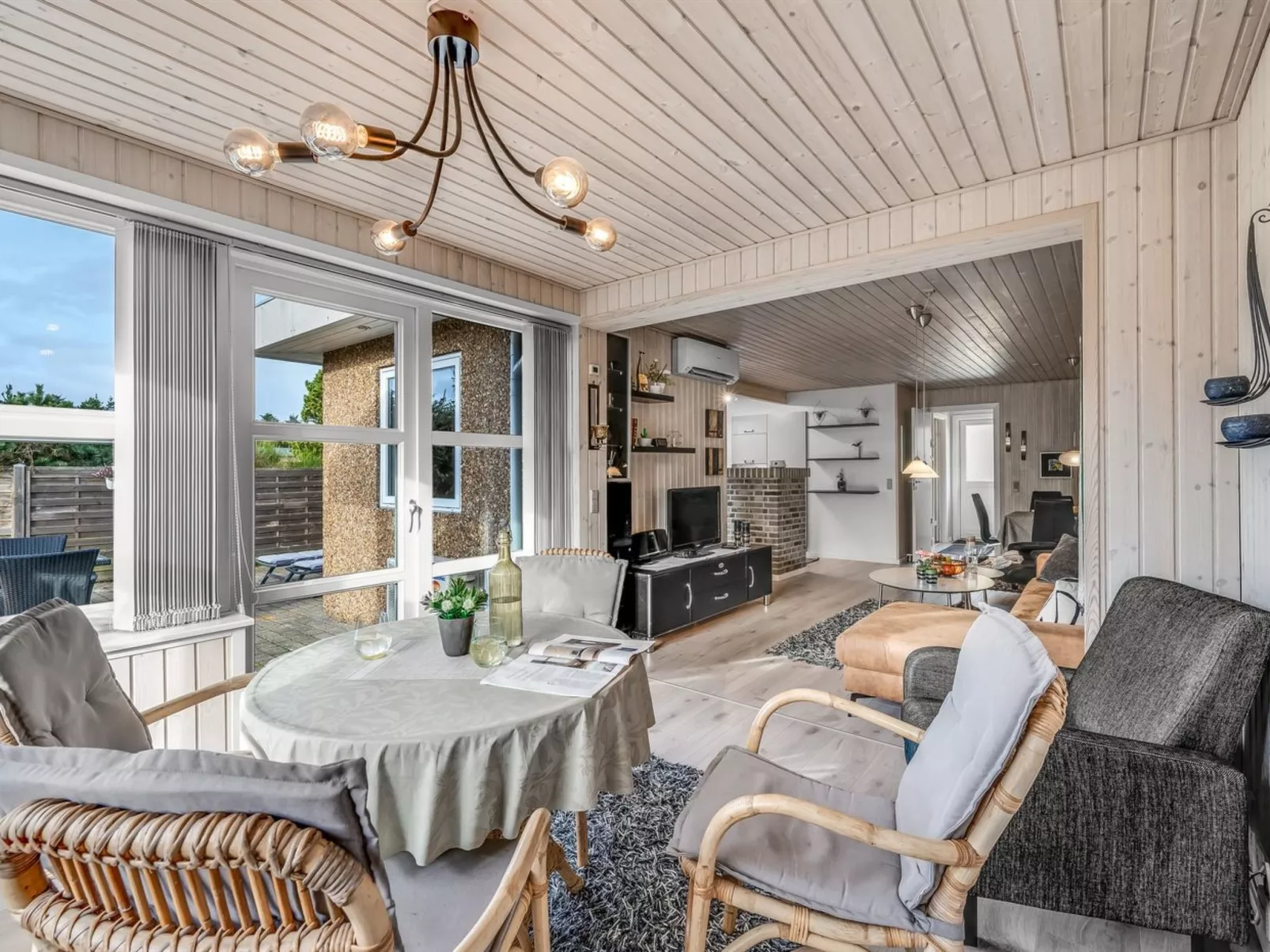 "Geert" - 900m from the sea-Inside