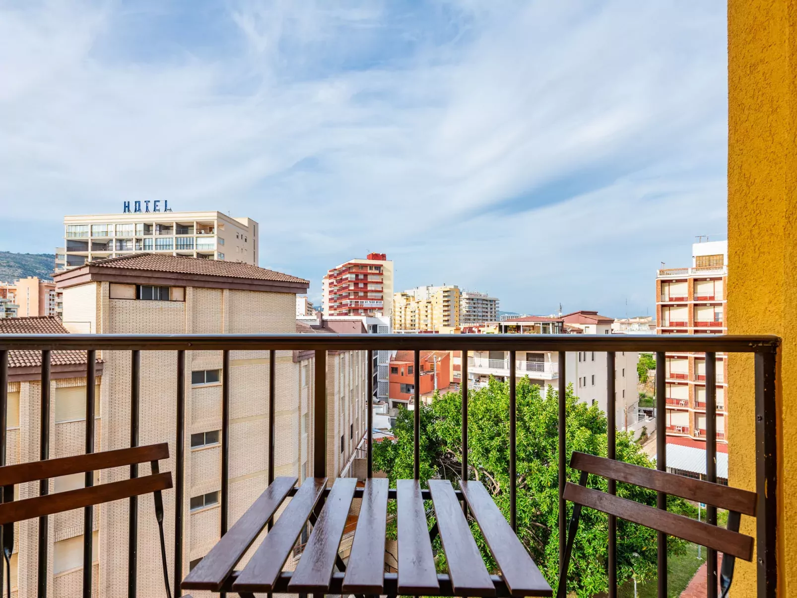 Edificio 2000-Outside