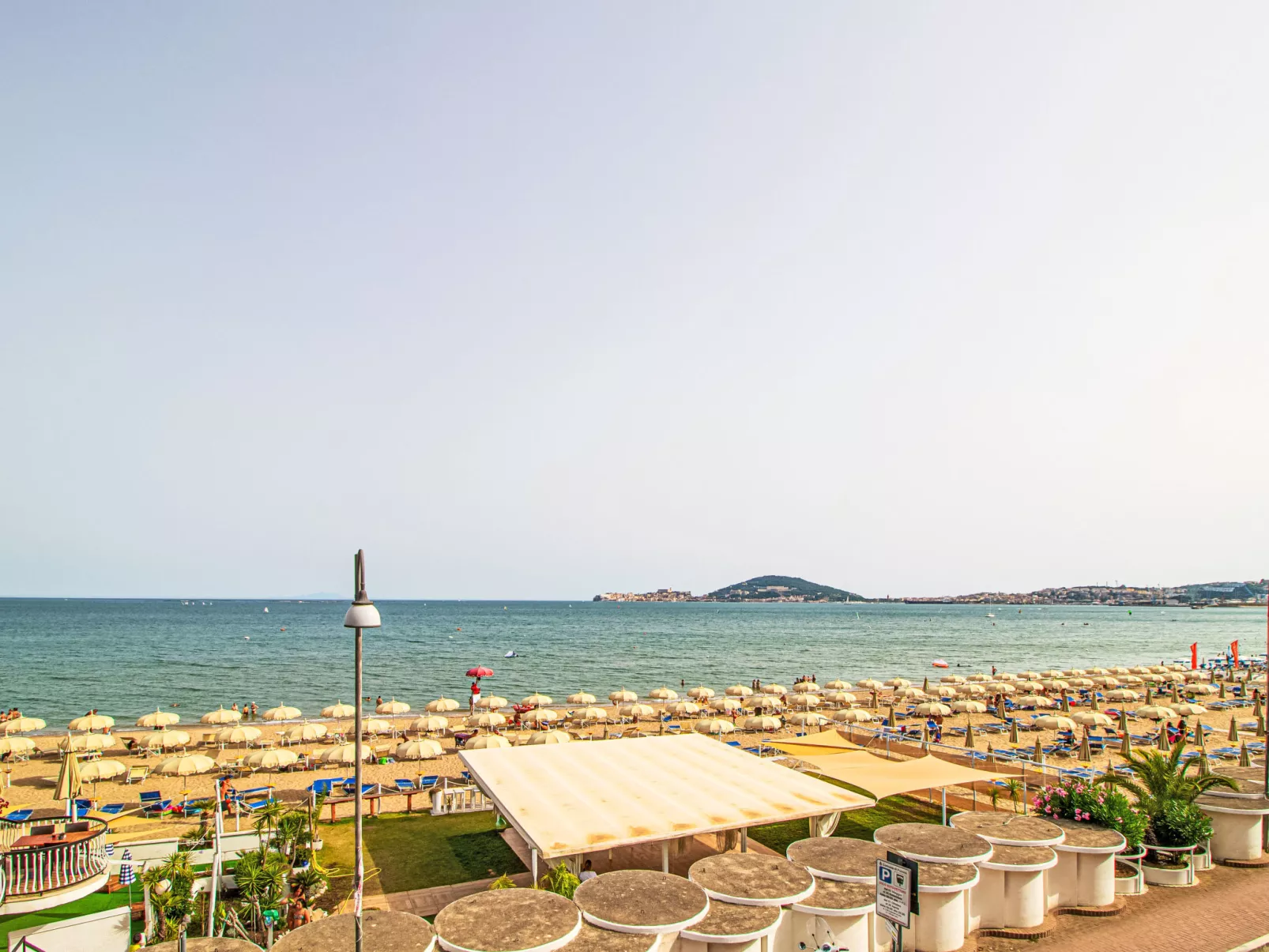 Sul mare-Outside