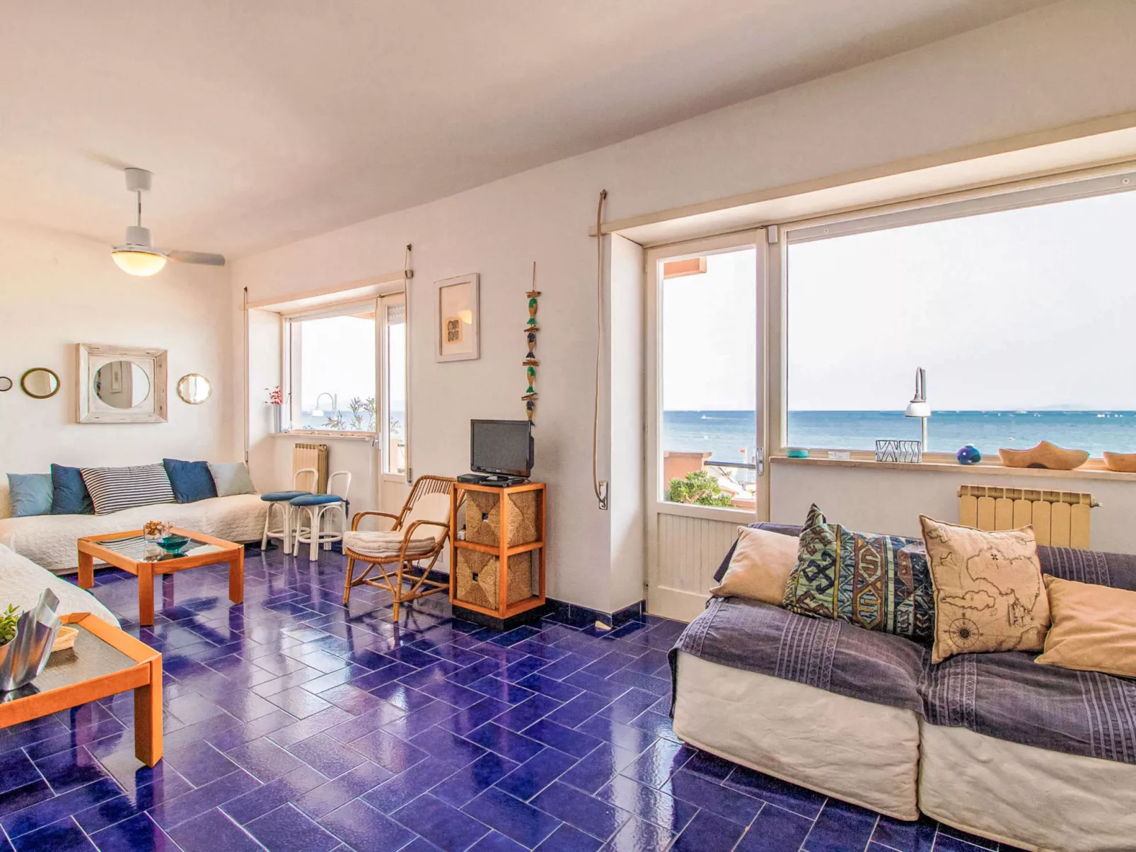 Sul mare-Inside