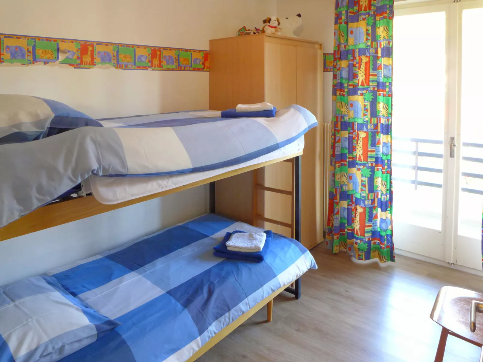 Cransalpin Apt. 11 / Secteur 1-Dedans