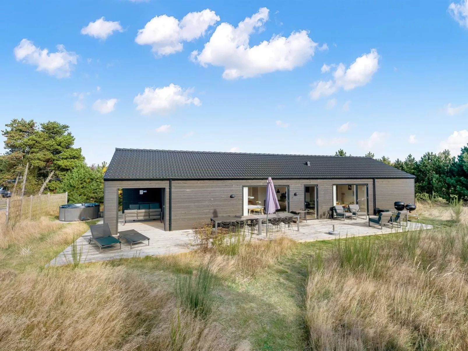 "Jale" - 900m from the sea