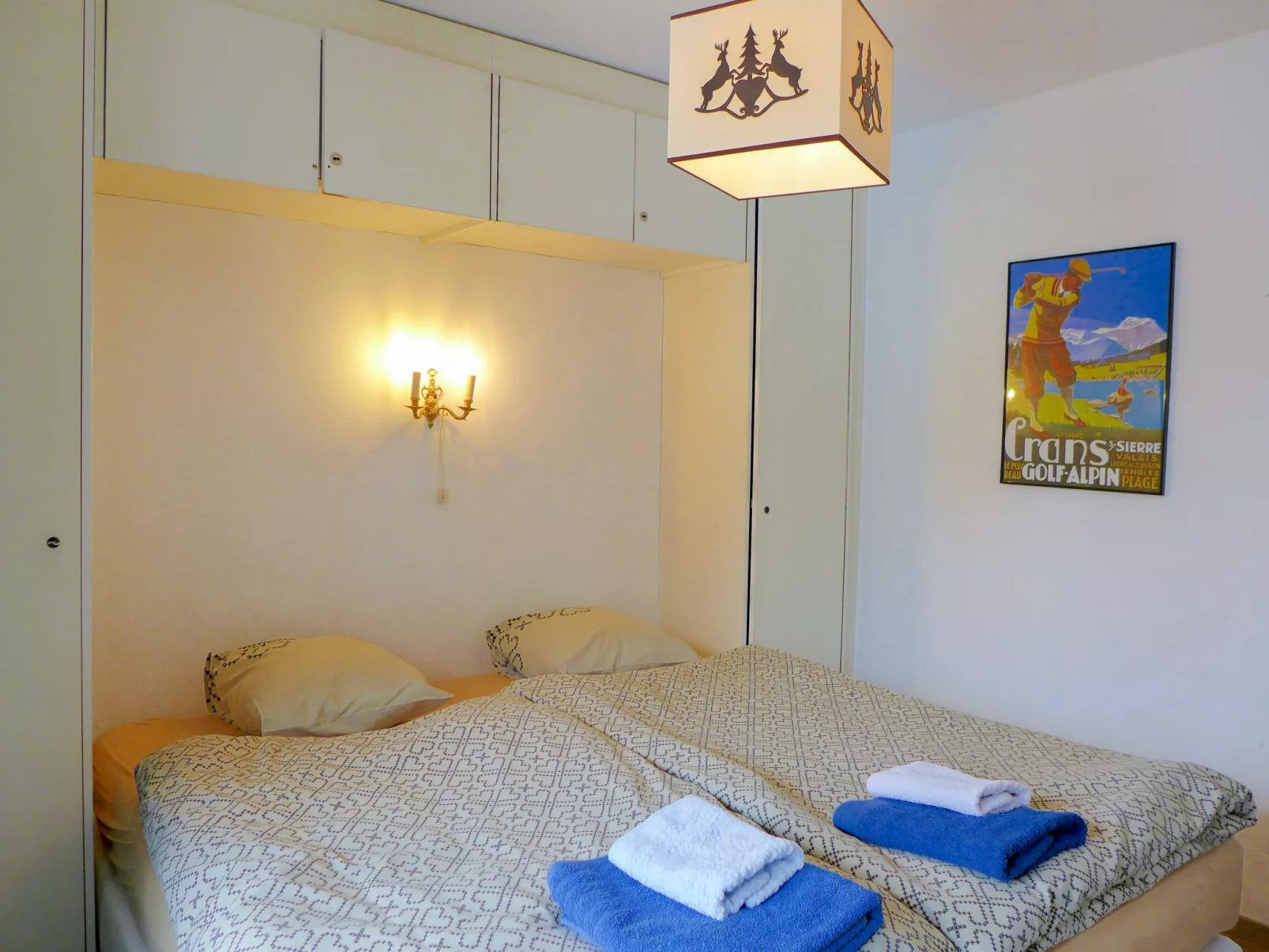 Cransalpin Apt. 11 / Secteur 1-Dedans