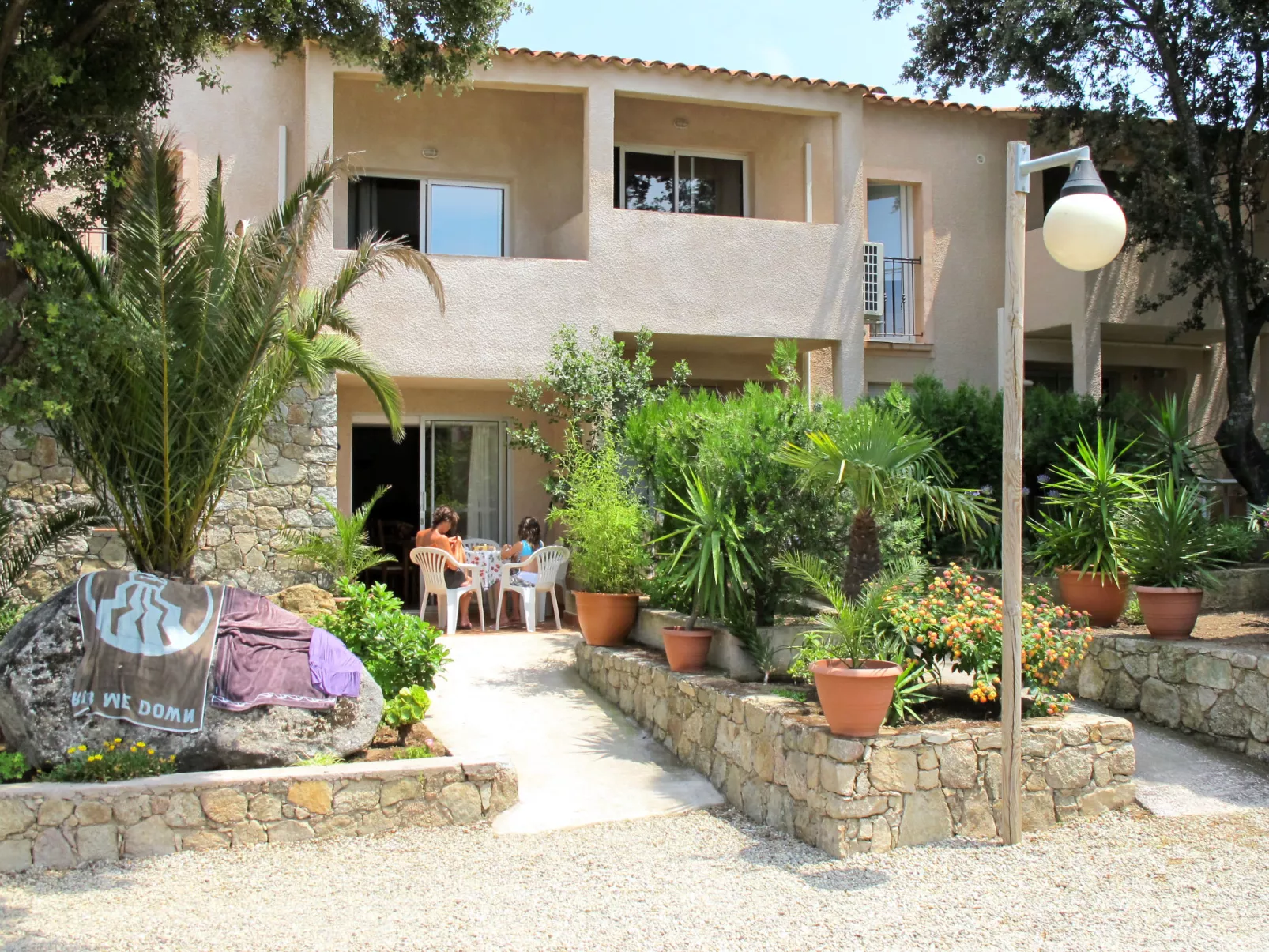 Club Benista T2-Outside