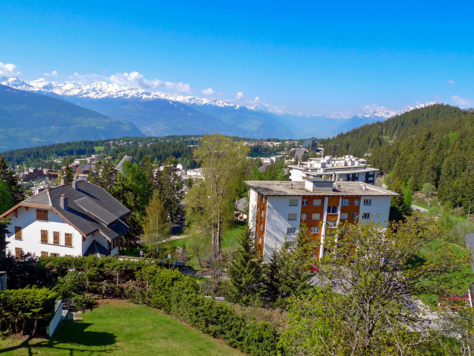 Cransalpin Apt. 11 / Secteur 1-Dehors