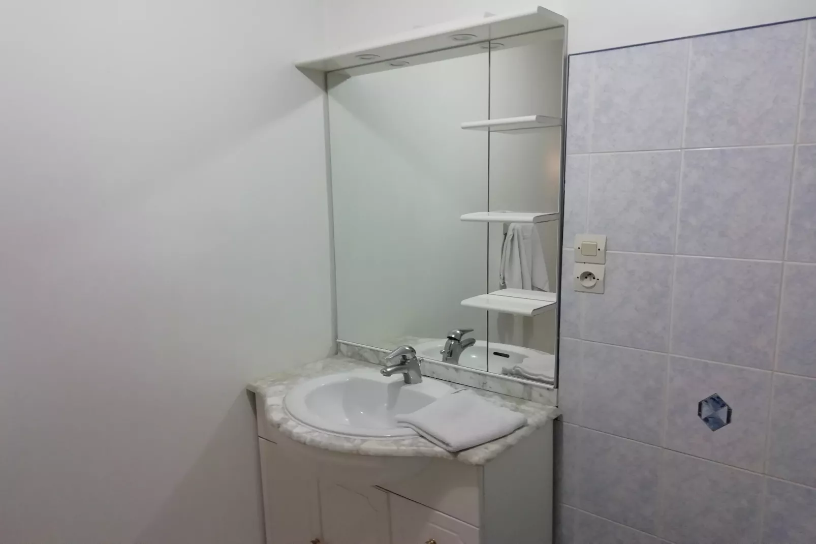 Gite 5-Bathroom