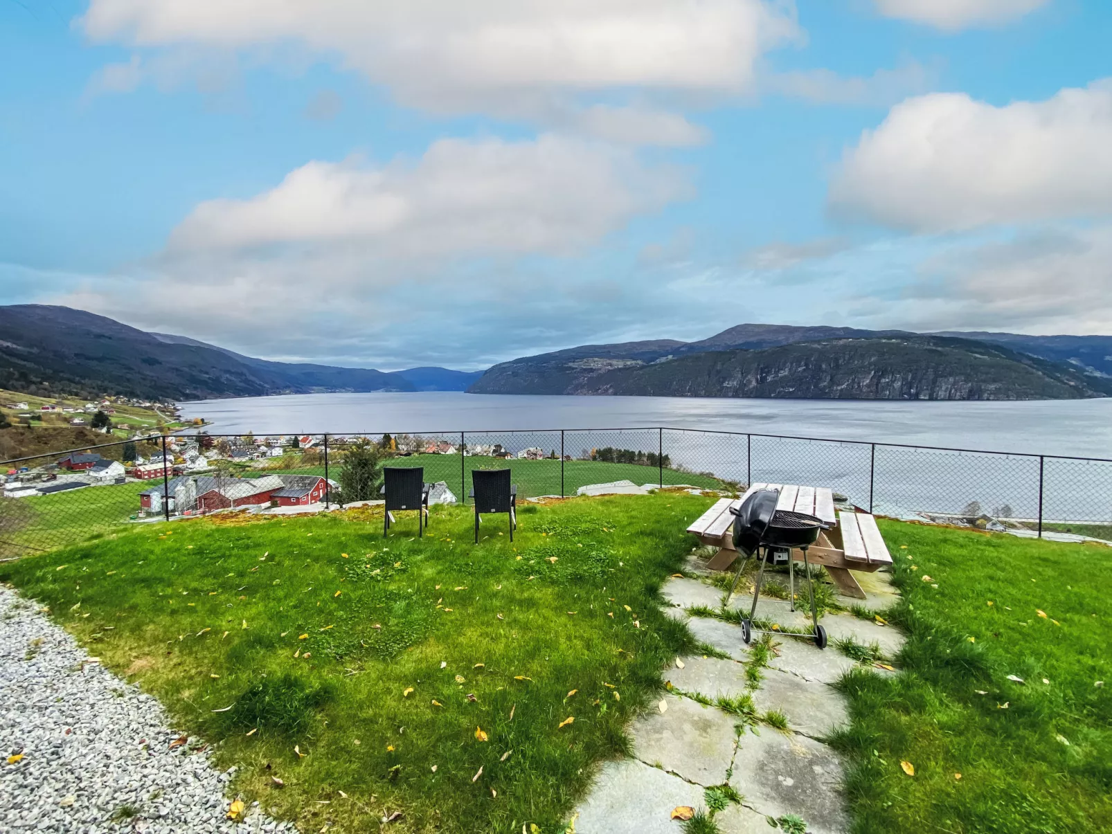 Krampehaugen-Outside