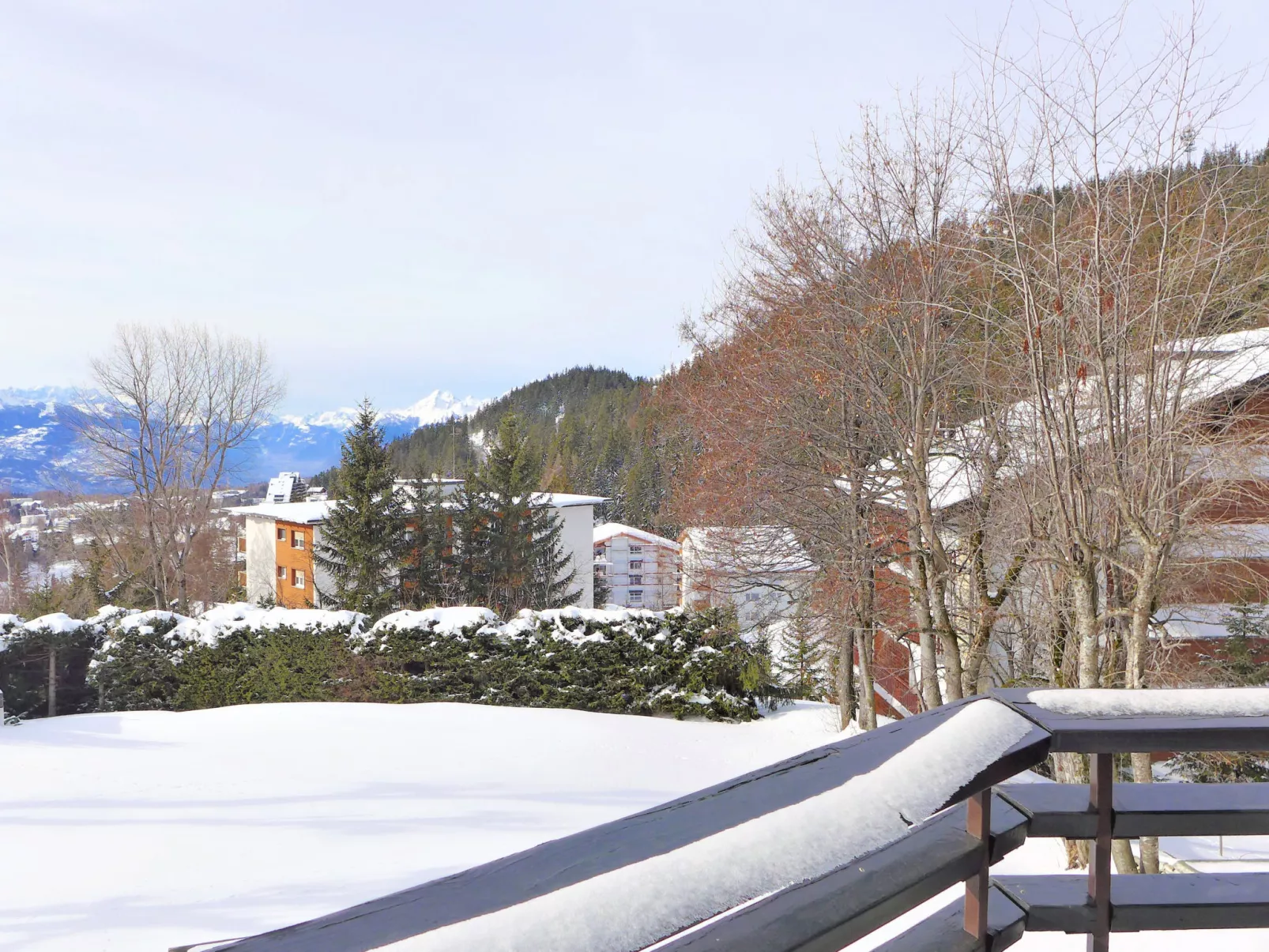 Cransalpin Apt. 3 / Secteur 1-Dehors