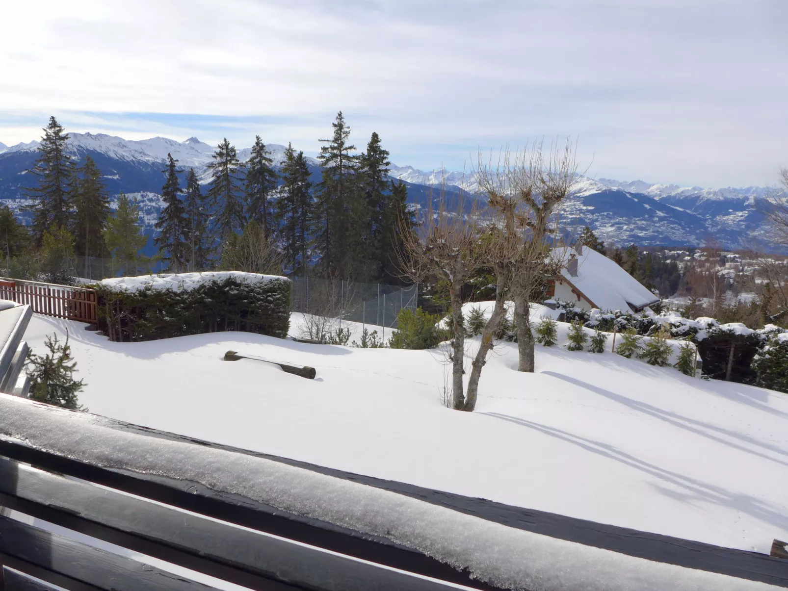 Cransalpin Apt. 3 / Secteur 1-Dehors