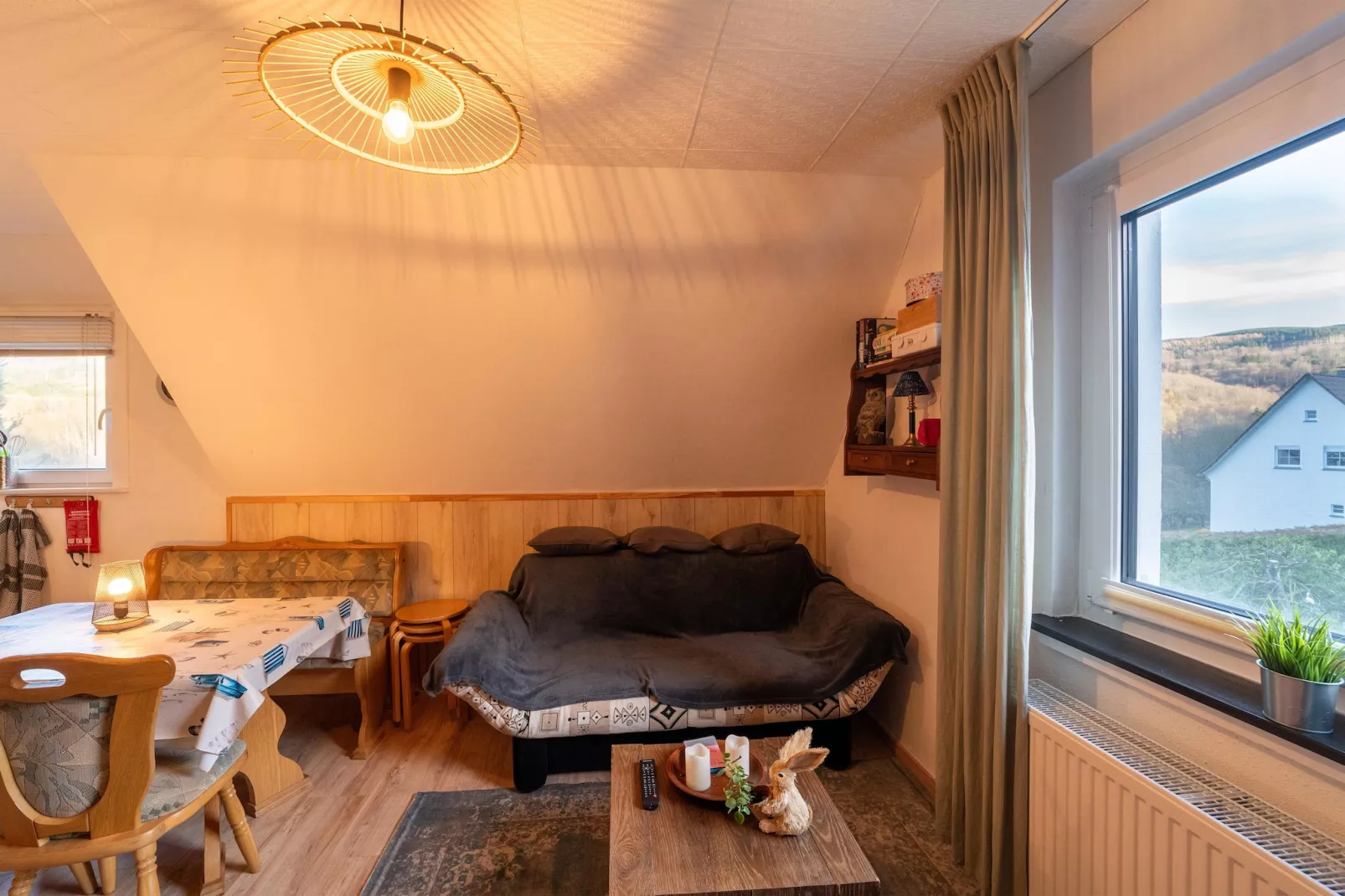 Yalet-Living room