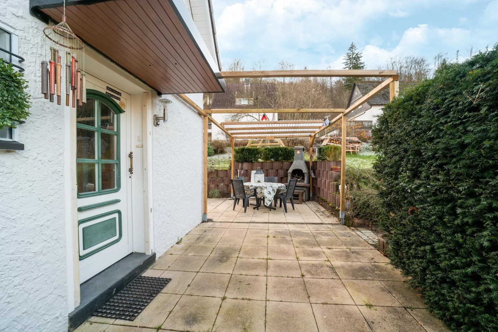 Yalet-Terrace balcony