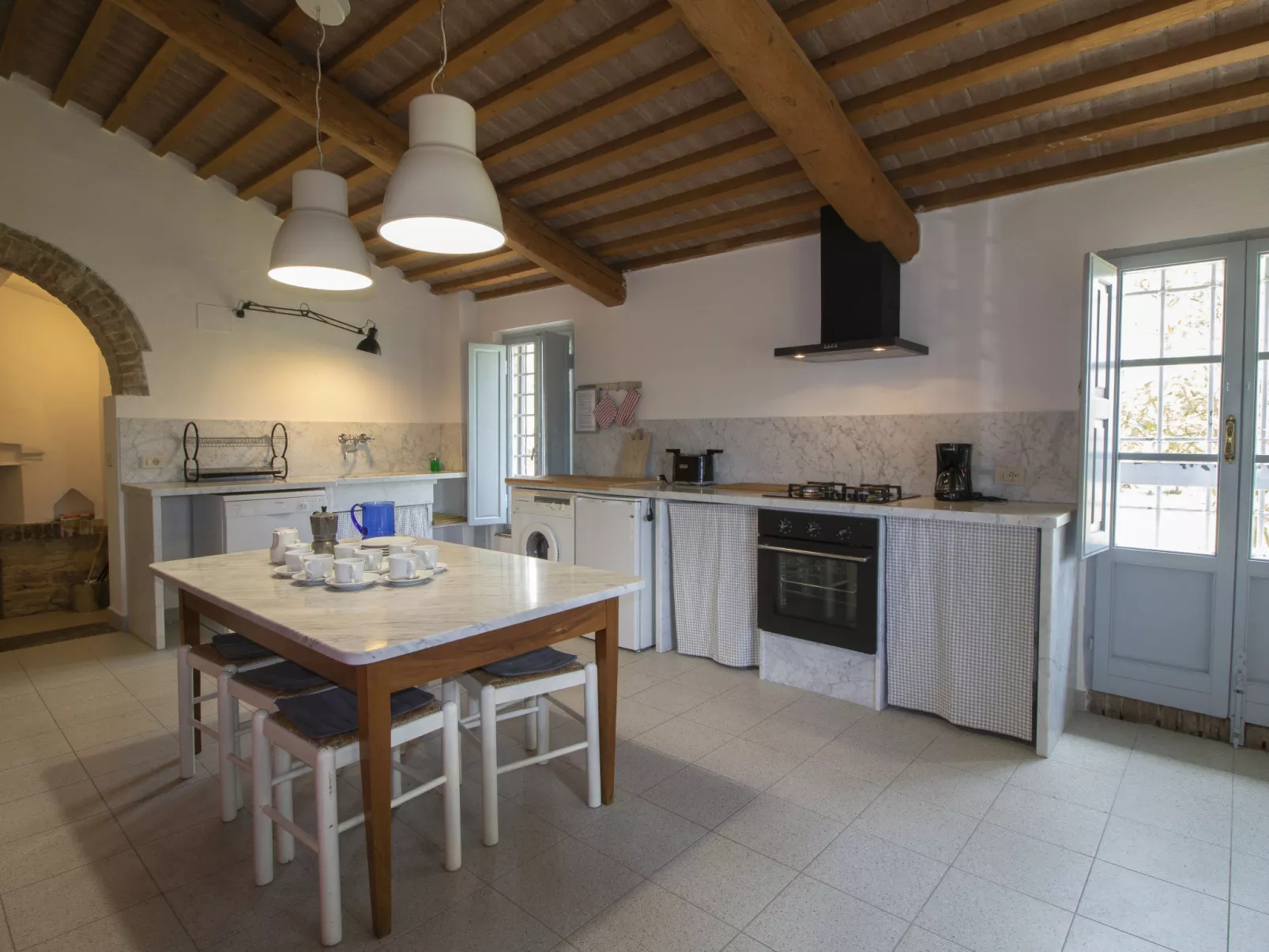 Casa Bianca-Inside